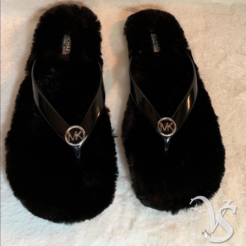 MICHAEL Michael Kors 
Jetset MK Jelly Sandals